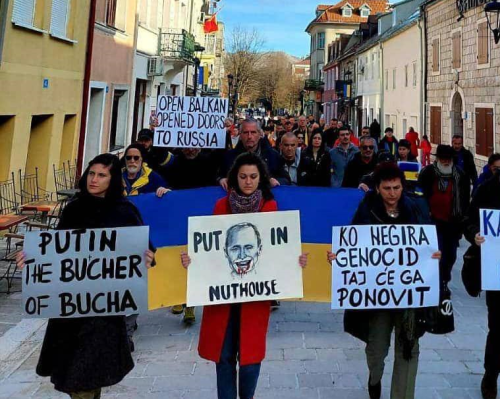 Au Montenegro on manifeste chaque jour contre l'invasion Russe